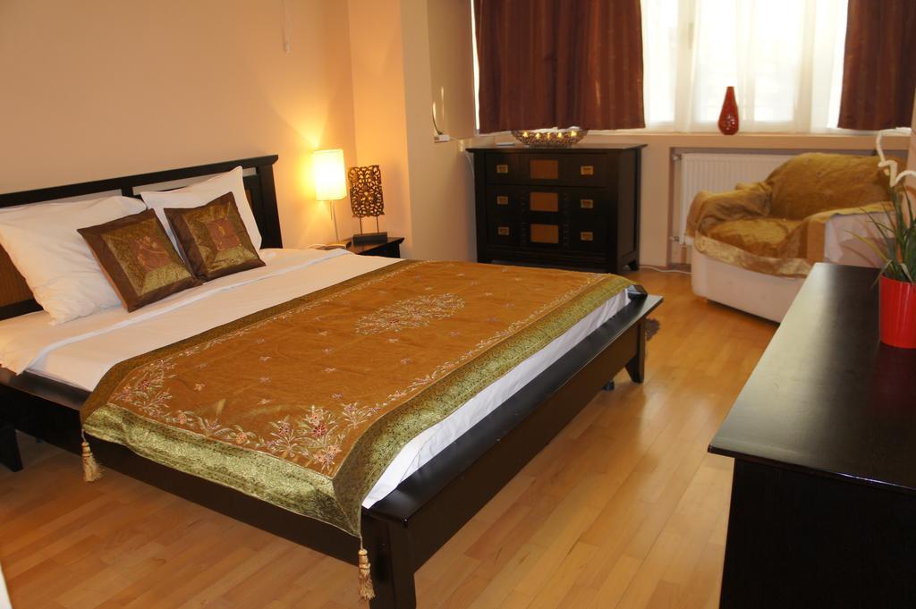 Agentia H Accommodation Bukarest Eksteriør billede