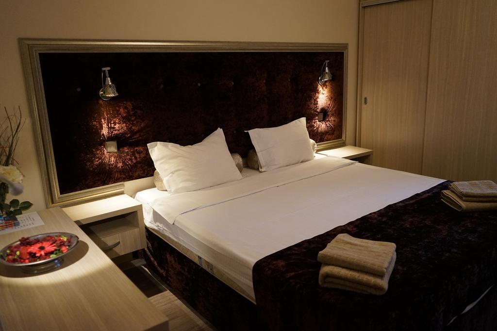 Agentia H Accommodation Bukarest Eksteriør billede