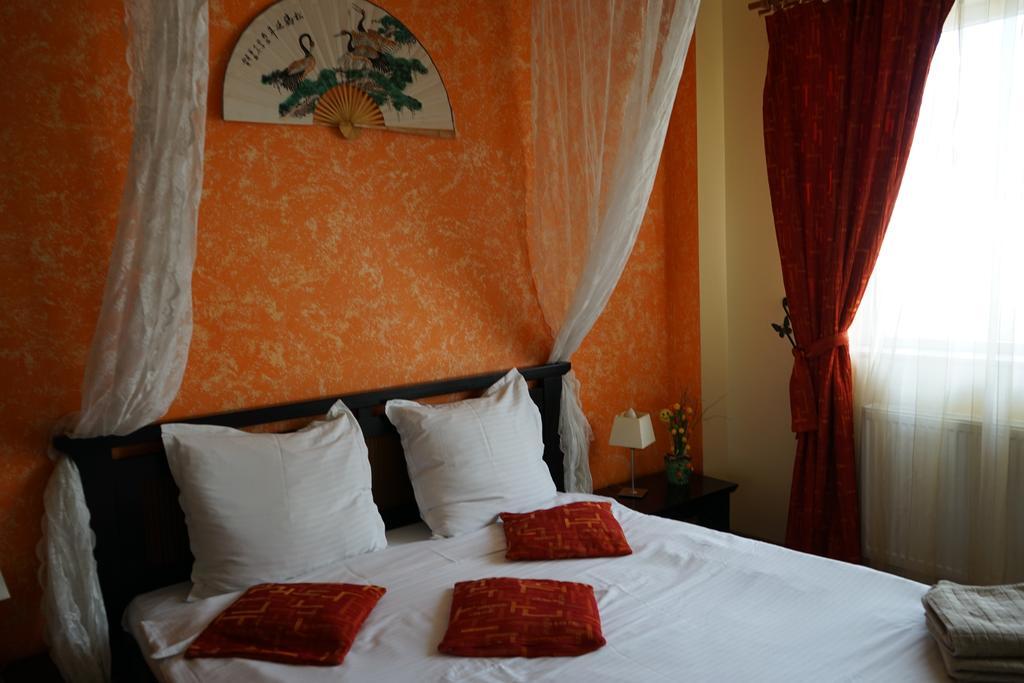 Agentia H Accommodation Bukarest Eksteriør billede