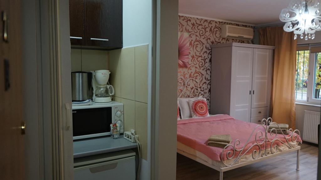 Agentia H Accommodation Bukarest Eksteriør billede